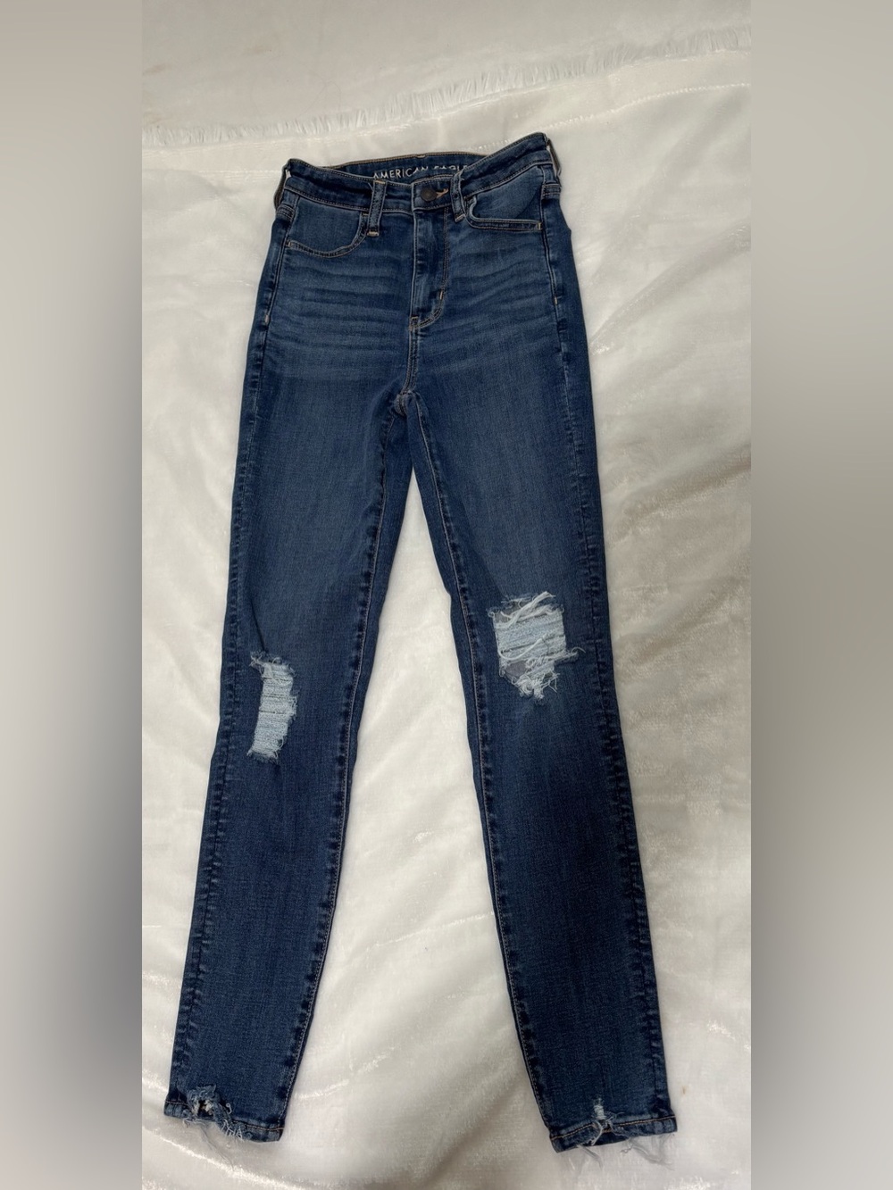 Jeans, blue American Eagle distressed Ne(x)t Level Stretch highest-rise Size 00R